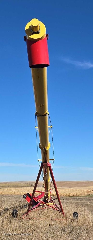 image for item DT4555 Westfield MKX 100-83 auger