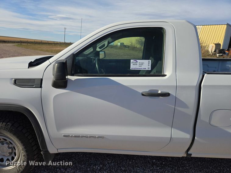 image for item DT4556 2020 GMC Sierra 1500 pickup truck