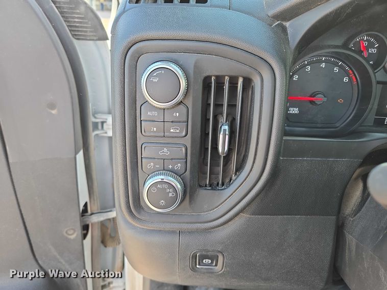 image for item DT4556 2020 GMC Sierra 1500 pickup truck