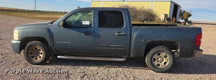 image for item DT4557 2010 Chevrolet Silverado 1500 Crew Cab pickup truck