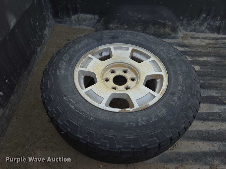 image for item DT4557 2010 Chevrolet Silverado 1500 Crew Cab pickup truck