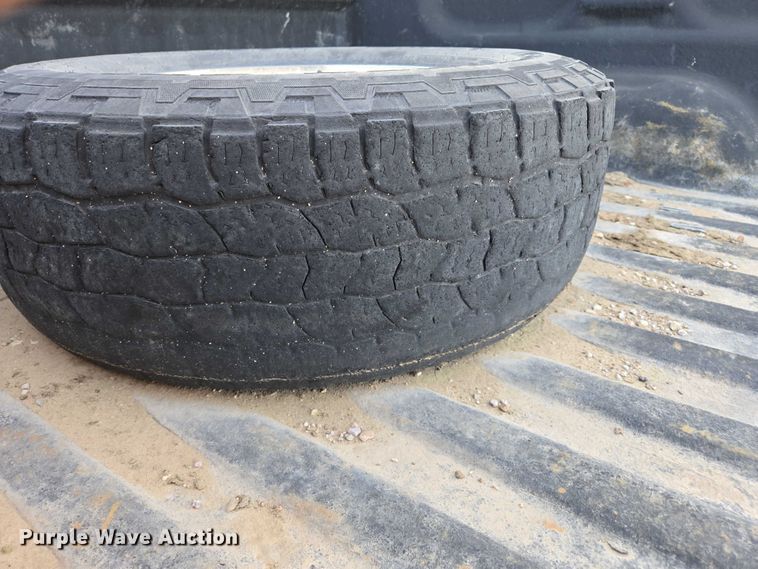 image for item DT4557 2010 Chevrolet Silverado 1500 Crew Cab pickup truck