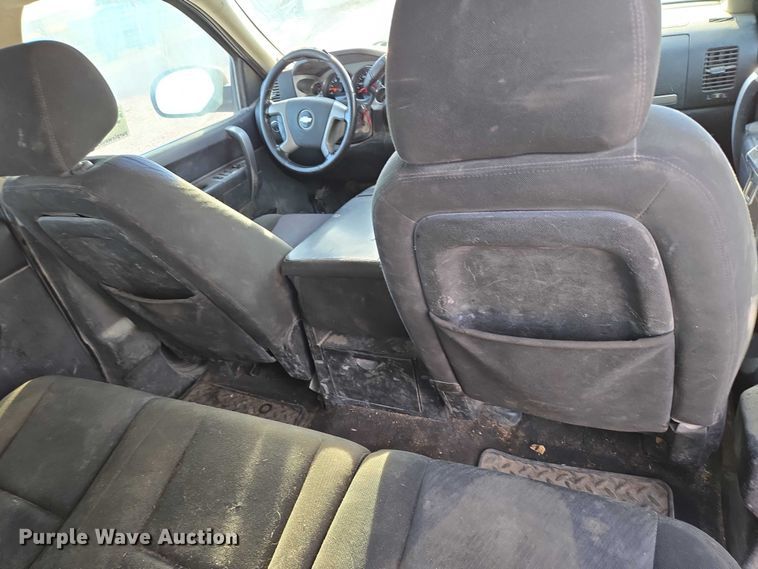 image for item DT4557 2010 Chevrolet Silverado 1500 Crew Cab pickup truck