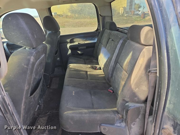 image for item DT4557 2010 Chevrolet Silverado 1500 Crew Cab pickup truck