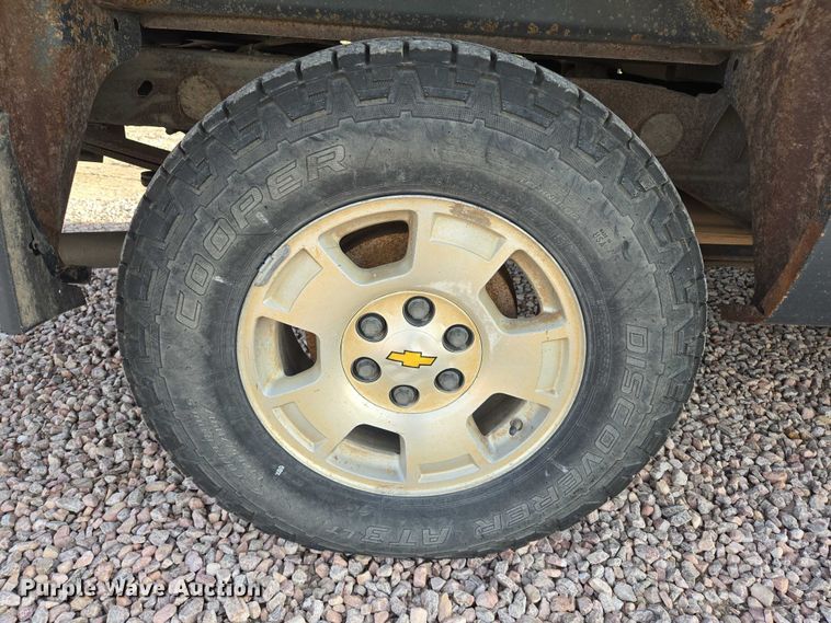 image for item DT4557 2010 Chevrolet Silverado 1500 Crew Cab pickup truck