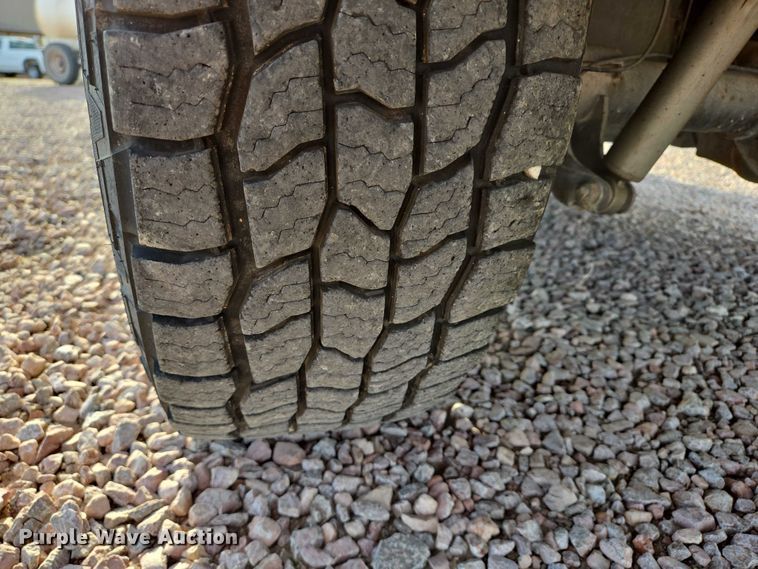 image for item DT4557 2010 Chevrolet Silverado 1500 Crew Cab pickup truck