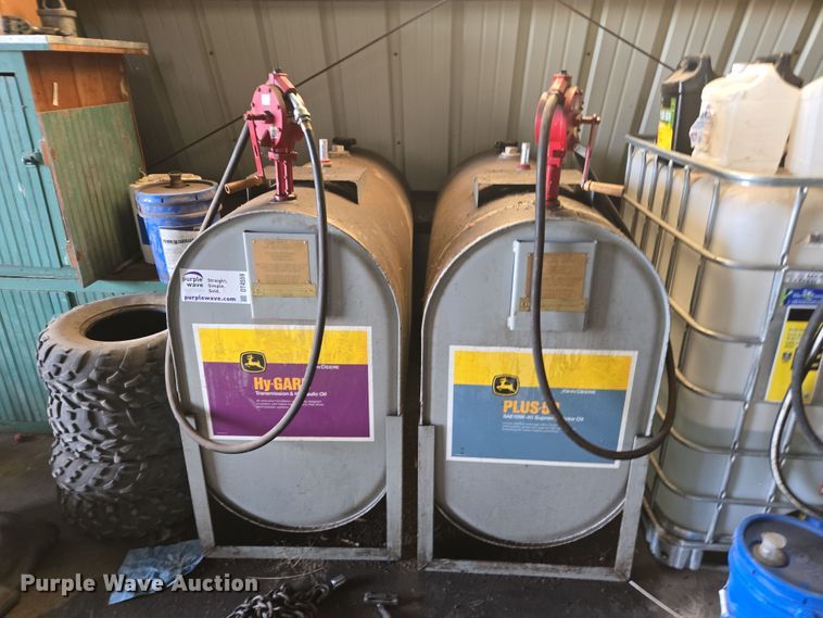 image for item DT4559 (2) Buffalo Tank Co oil tanks