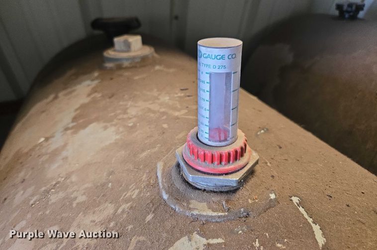 image for item DT4559 (2) Buffalo Tank Co oil tanks