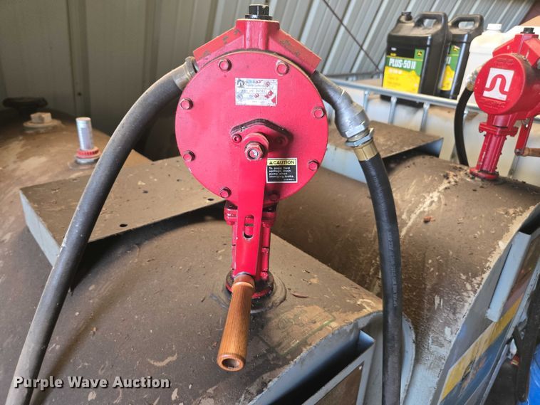 image for item DT4559 (2) Buffalo Tank Co oil tanks