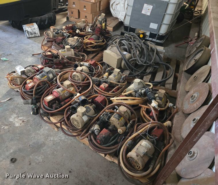 image for item DT4561 Approximately 18 Inject-O-Meter I70-75 irrigation pumps