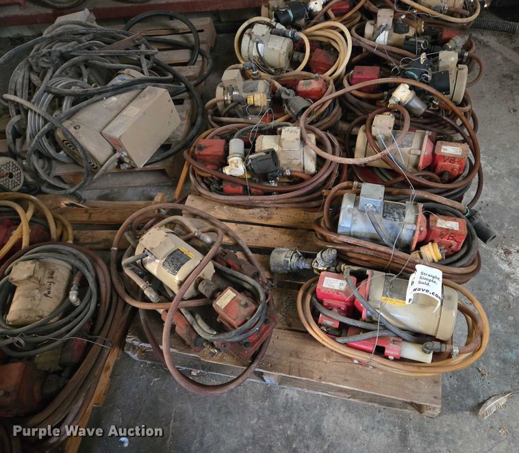 image for item DT4561 Approximately 18 Inject-O-Meter I70-75 irrigation pumps