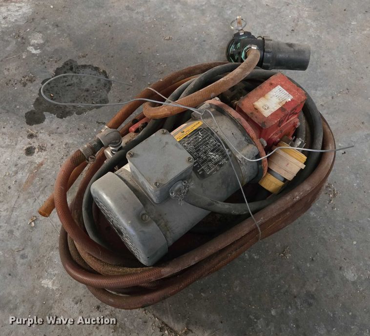 image for item DT4561 Approximately 18 Inject-O-Meter I70-75 irrigation pumps