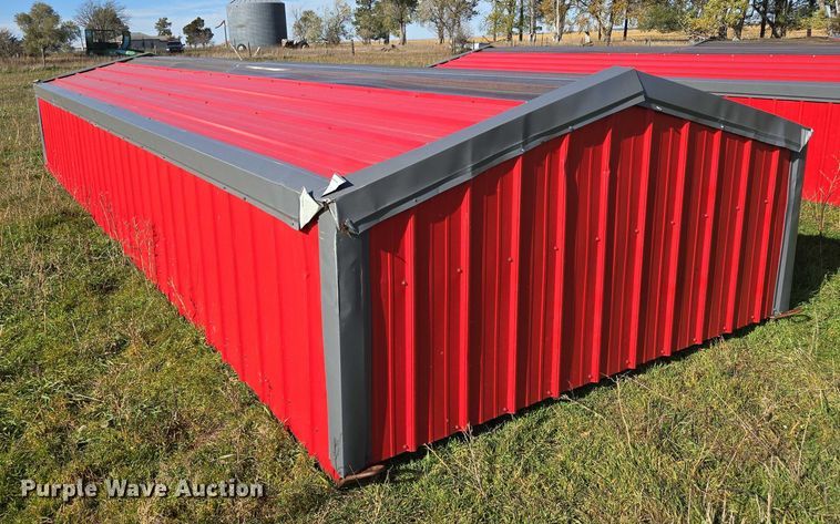 image for item DT4567 (2) Ashby Manufacturing calf shelters