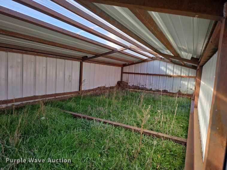 image for item DT4567 (2) Ashby Manufacturing calf shelters