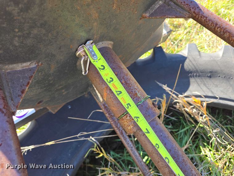 image for item DT4568 RW Spin Off bale unroller