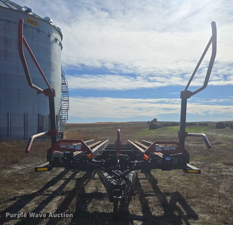 image for item DT4571 Farm King 2450 bale mover