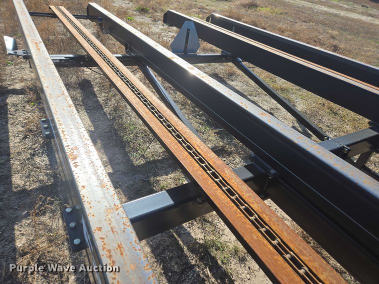 image for item DT4571 Farm King 2450 bale mover