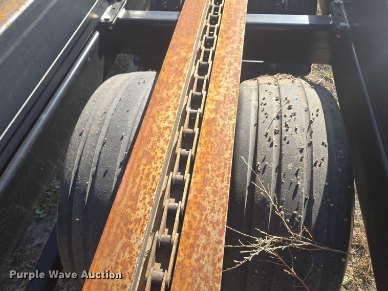 image for item DT4571 Farm King 2450 bale mover