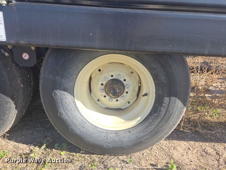 image for item DT4571 Farm King 2450 bale mover