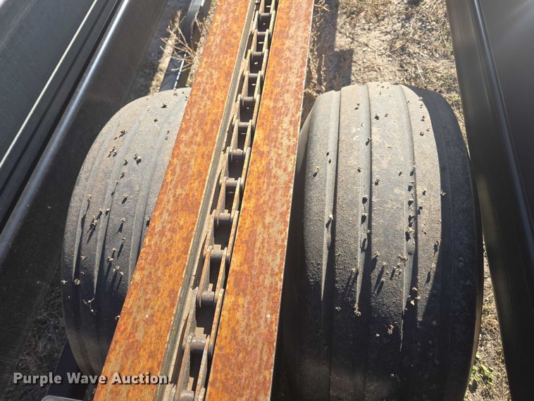 image for item DT4571 Farm King 2450 bale mover