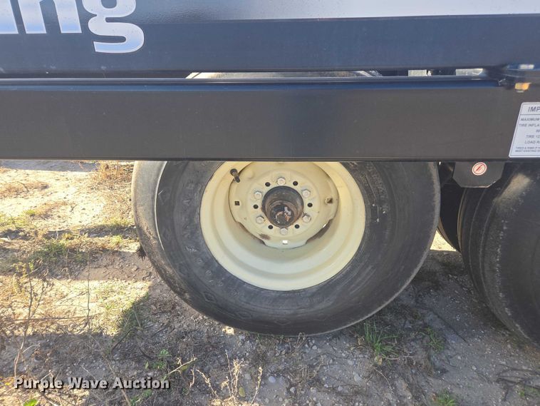 image for item DT4571 Farm King 2450 bale mover