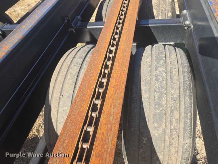 image for item DT4571 Farm King 2450 bale mover