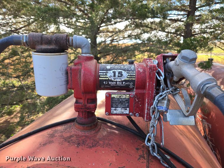 image for item DT4573 (2) fuel tanks