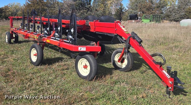 image for item DT4574 H&S 5114 hay rake