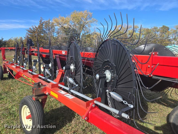 image for item DT4574 H&S 5114 hay rake