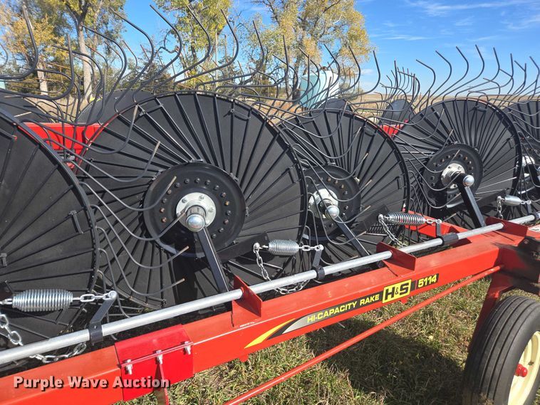image for item DT4574 H&S 5114 hay rake