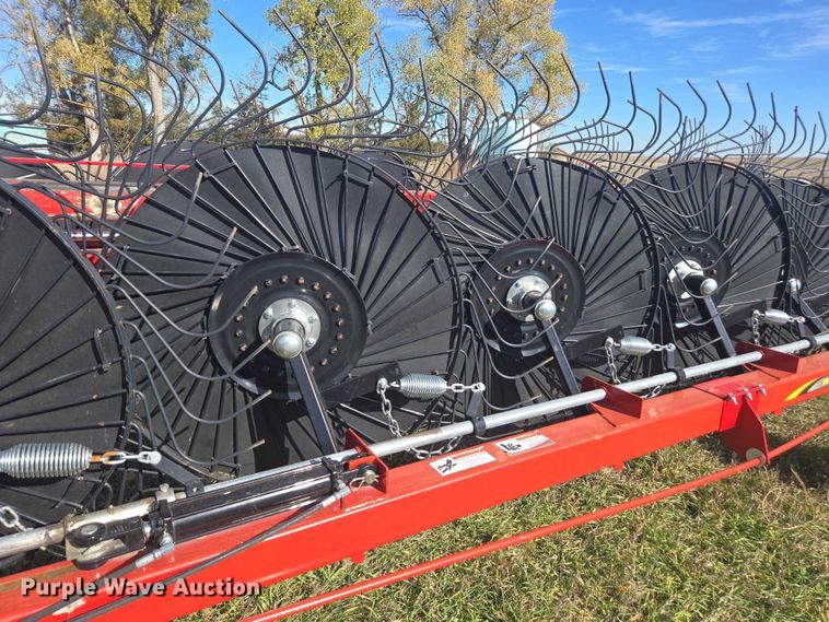 image for item DT4574 H&S 5114 hay rake