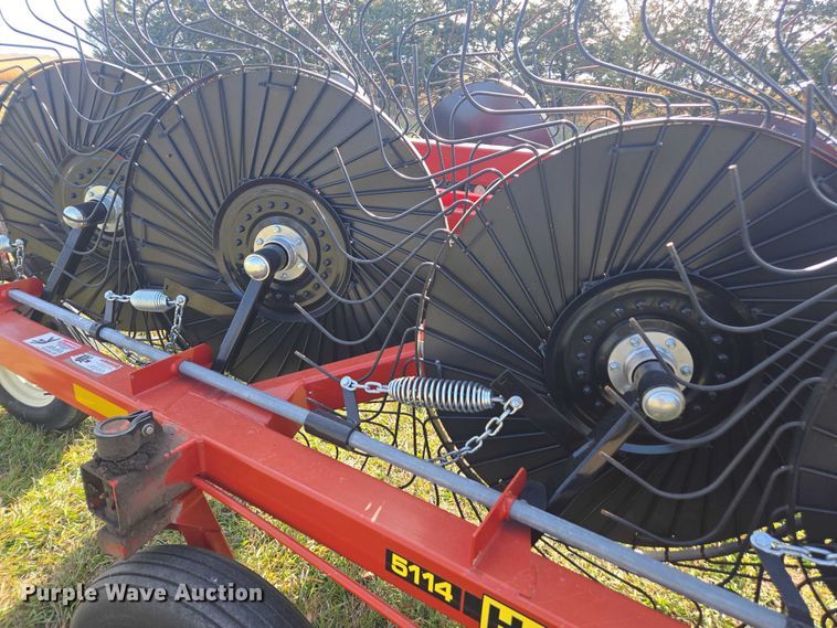 image for item DT4574 H&S 5114 hay rake