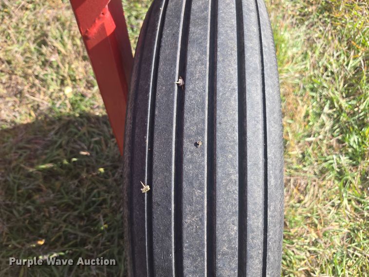 image for item DT4574 H&S 5114 hay rake