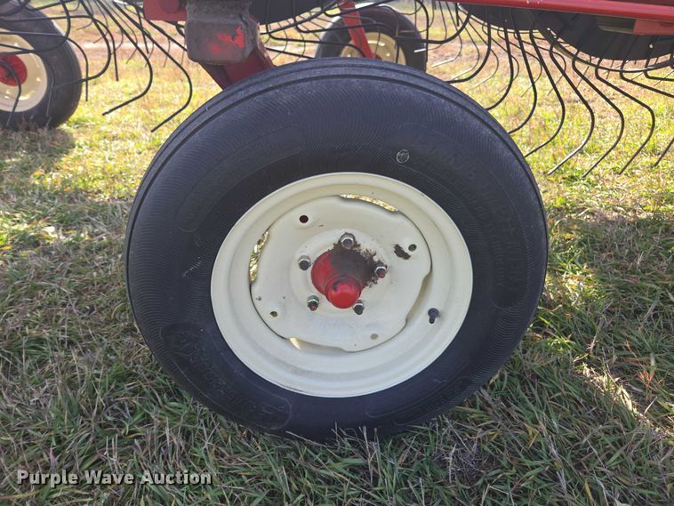 image for item DT4574 H&S 5114 hay rake