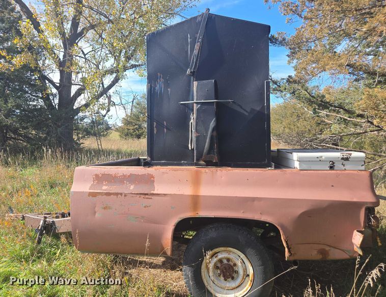 image for item DT4575 Bar-Six cake feeder