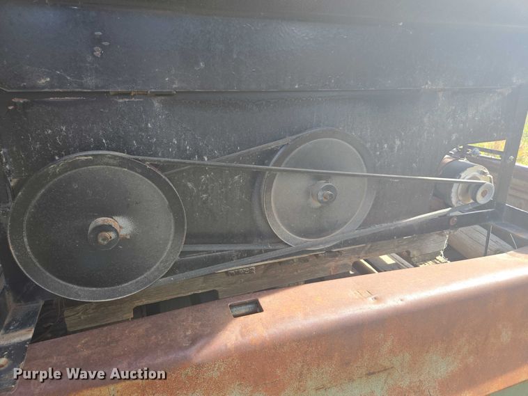 image for item DT4575 Bar-Six cake feeder