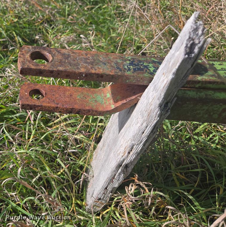 image for item DT4576 John Deere E0122 silage wagon