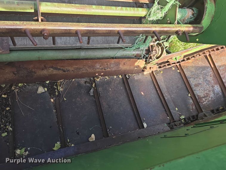 image for item DT4576 John Deere E0122 silage wagon