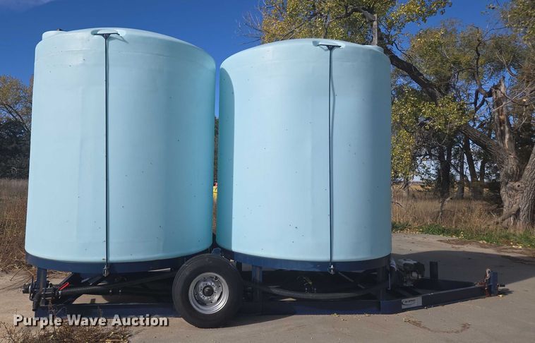 image for item DT4577 AG Spray Equipment tank trailer