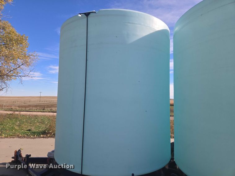 image for item DT4577 AG Spray Equipment tank trailer