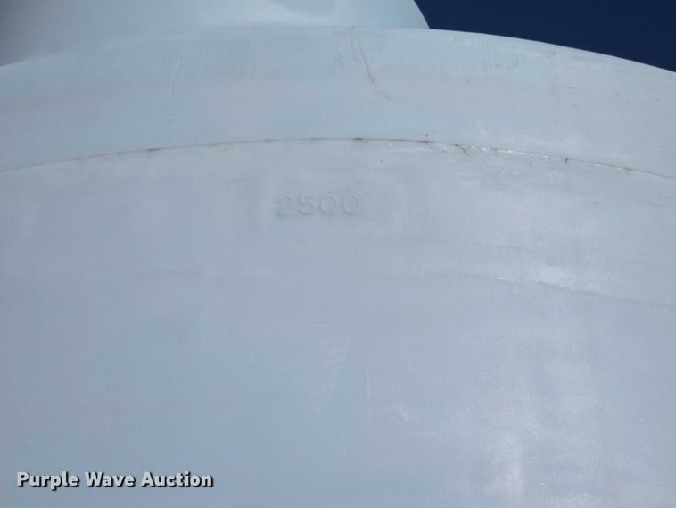 image for item DT4577 AG Spray Equipment tank trailer