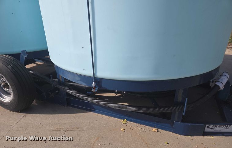 image for item DT4577 AG Spray Equipment tank trailer