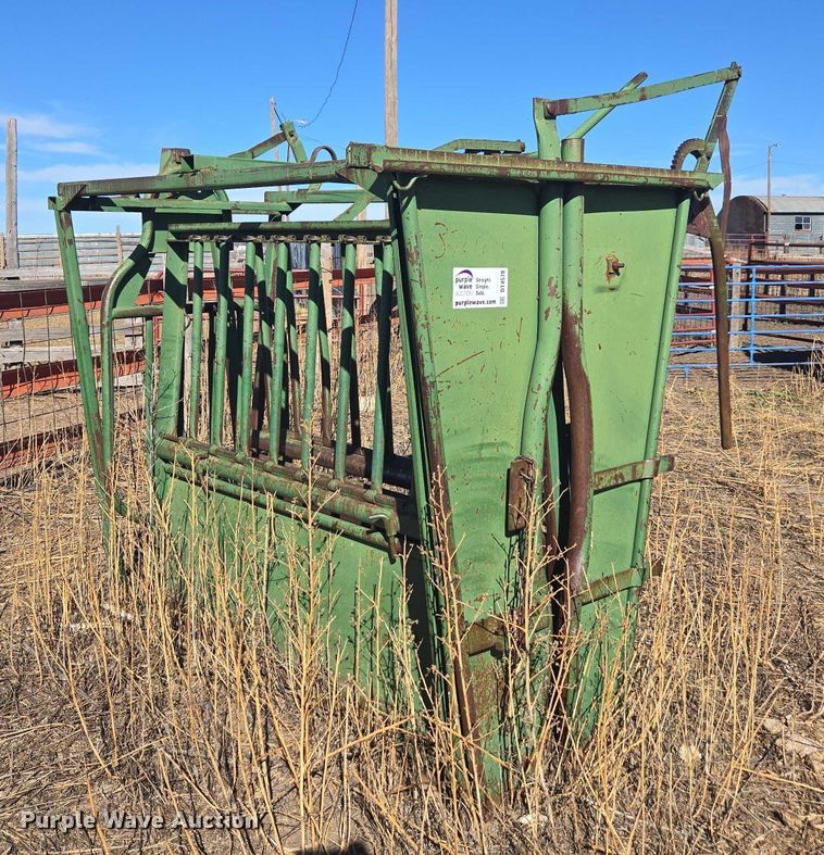 image for item DT4578 Squeeze chute