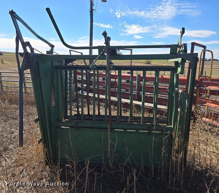 image for item DT4578 Squeeze chute