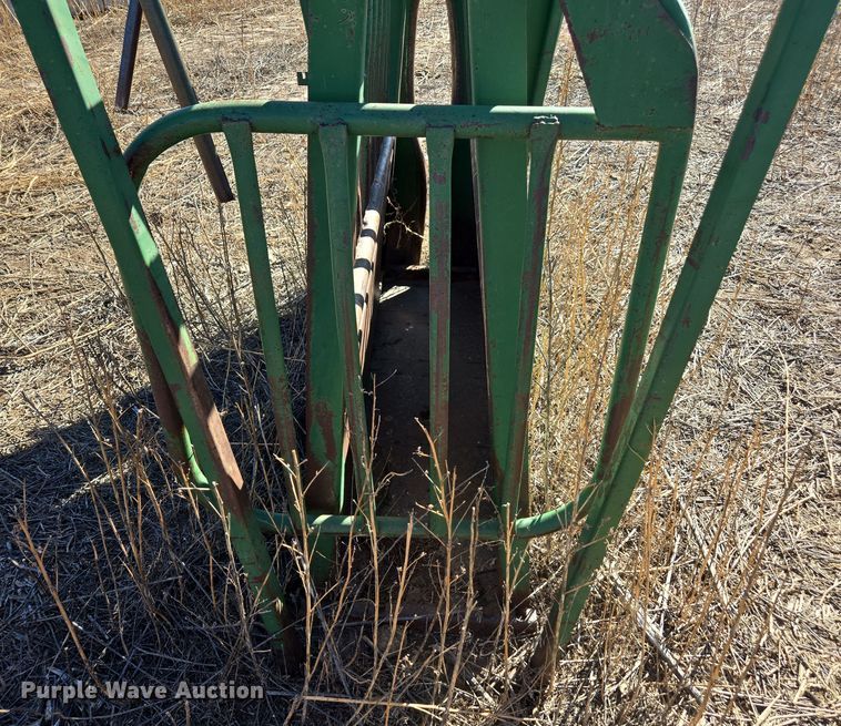 image for item DT4578 Squeeze chute