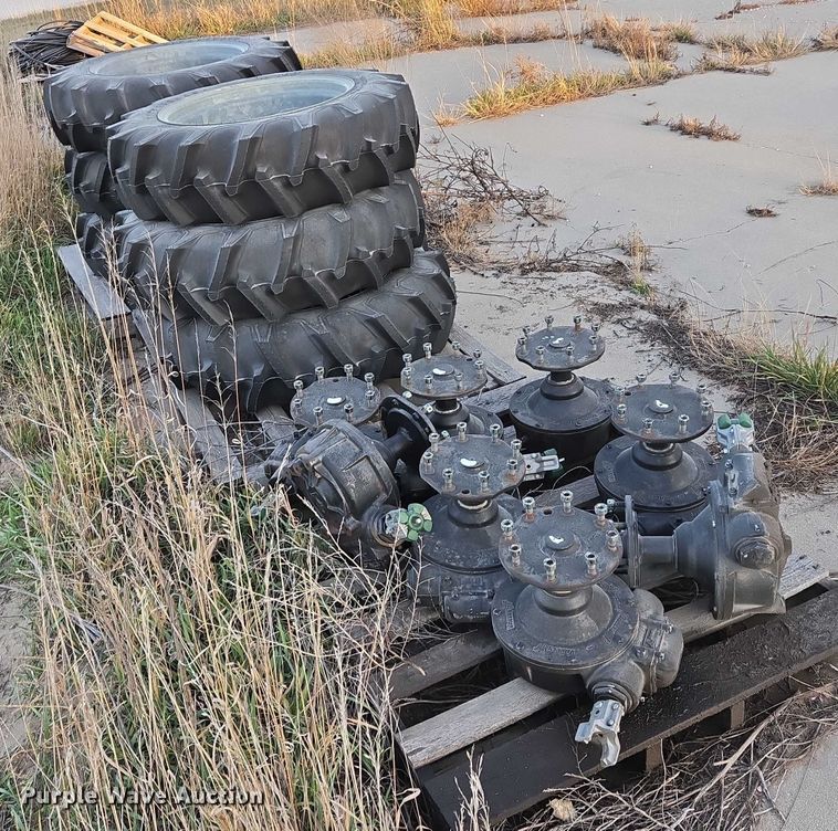 image for item DT4579 Center pivot parts