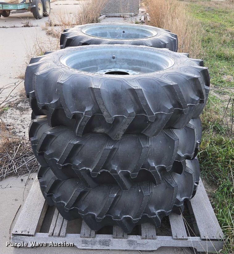 image for item DT4579 Center pivot parts