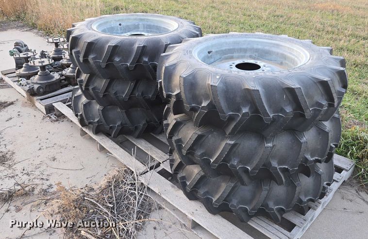 image for item DT4579 Center pivot parts