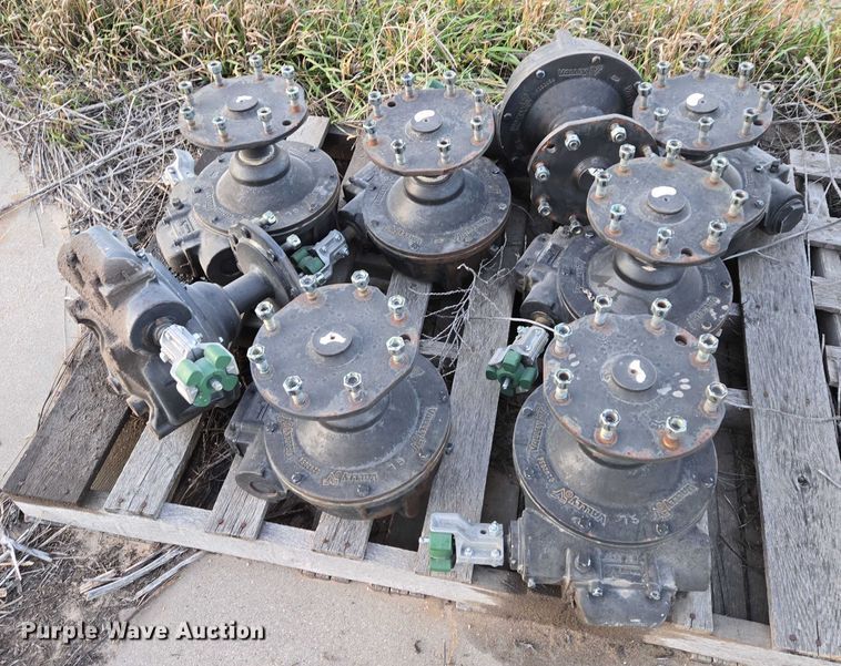 image for item DT4579 Center pivot parts