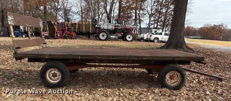 image for item DT4581 hay wagon